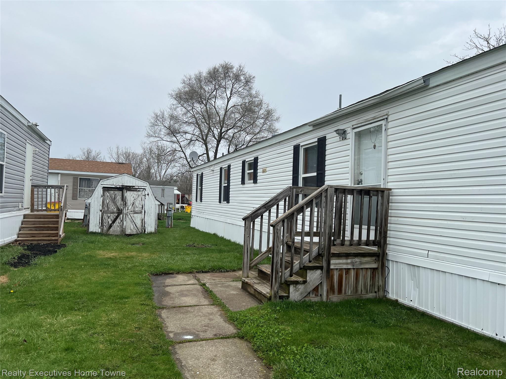 7130 Mapleview Circle 68