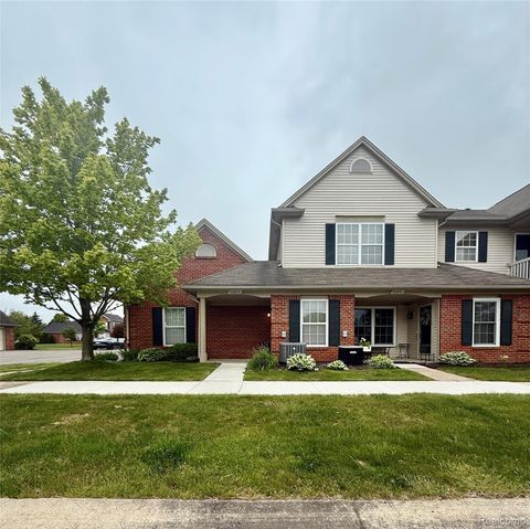 20653 HENRY Street Trenton City MI 48183