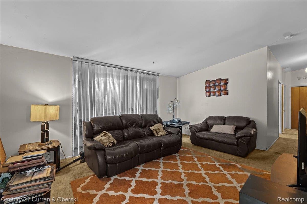 29766 Everett Street