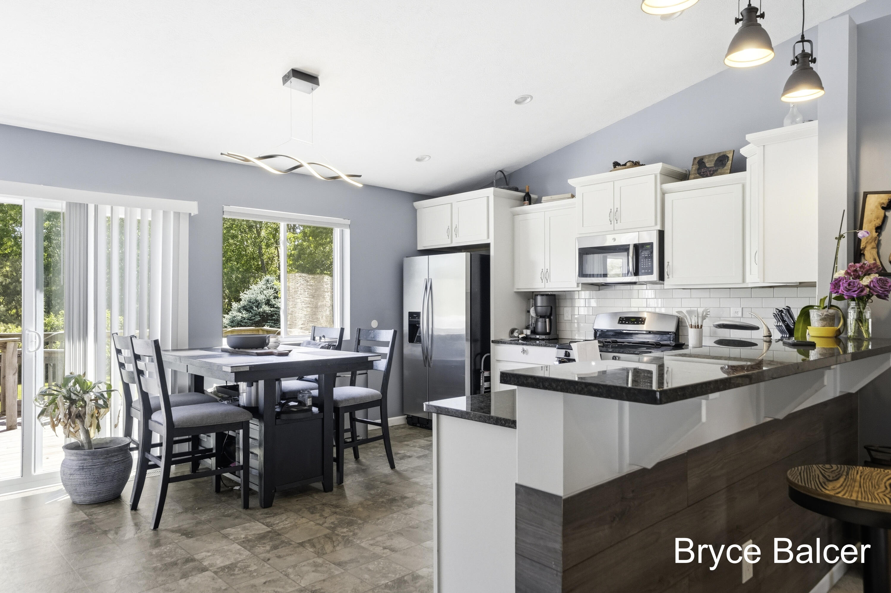 338 Vansen Drive