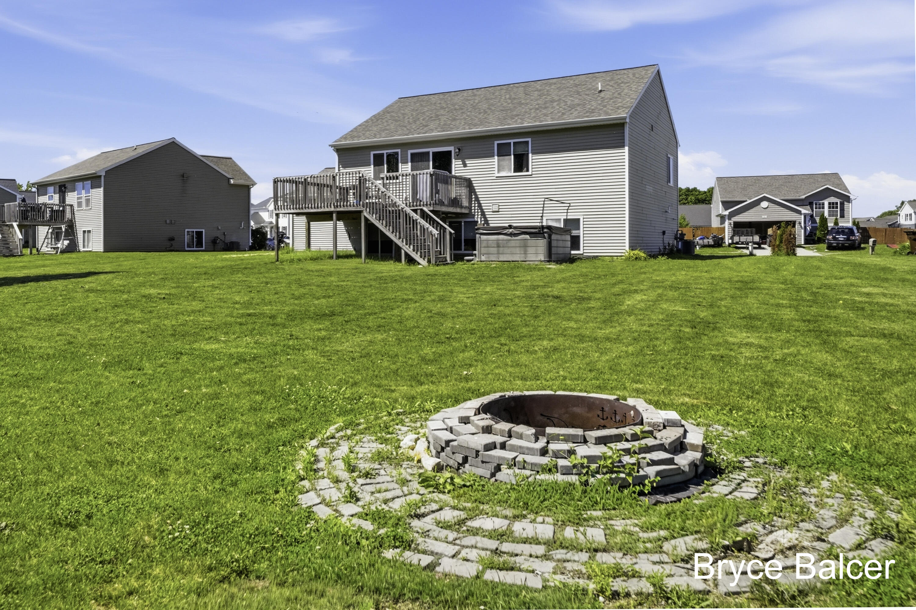 338 Vansen Drive