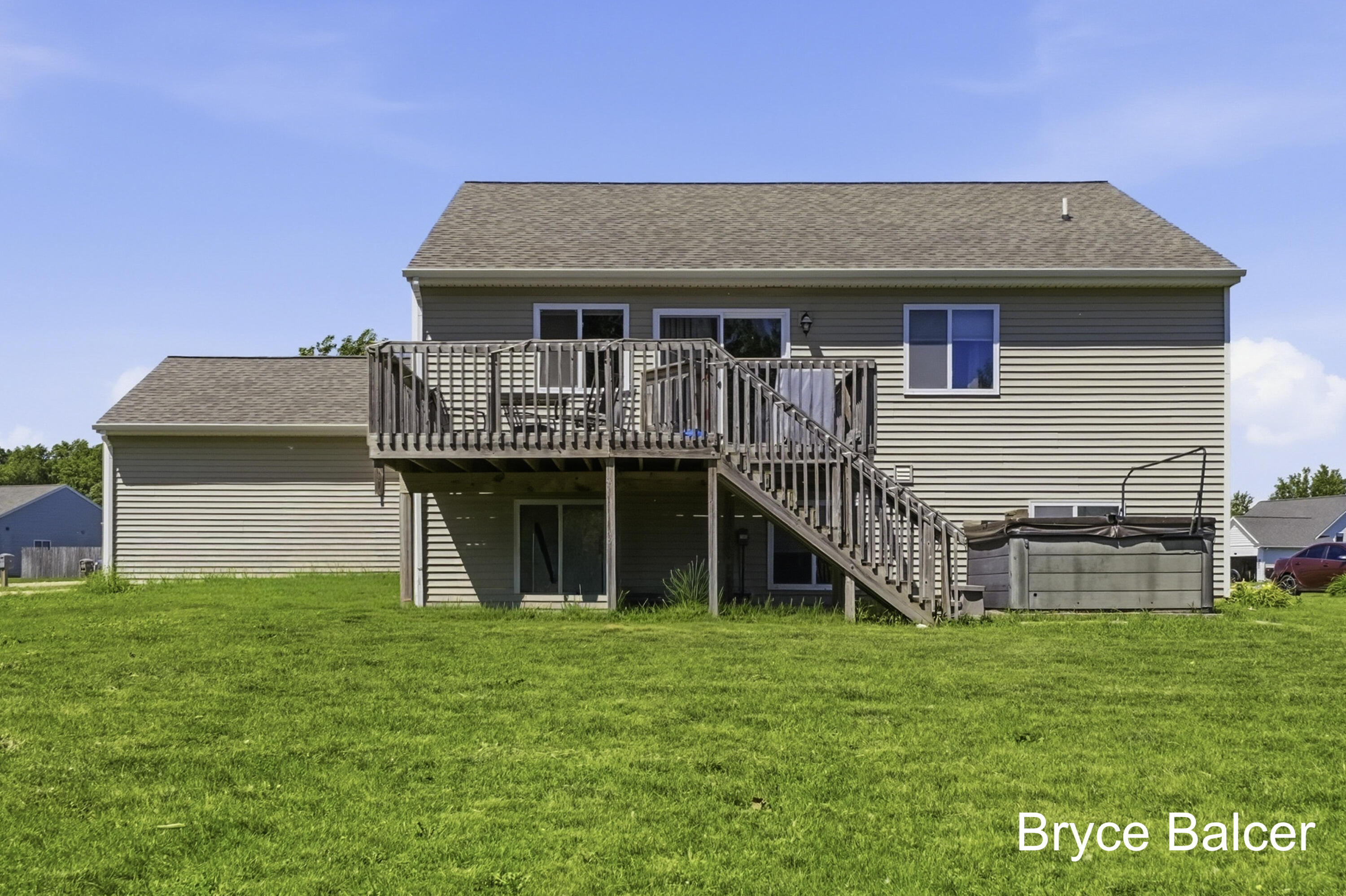 338 Vansen Drive