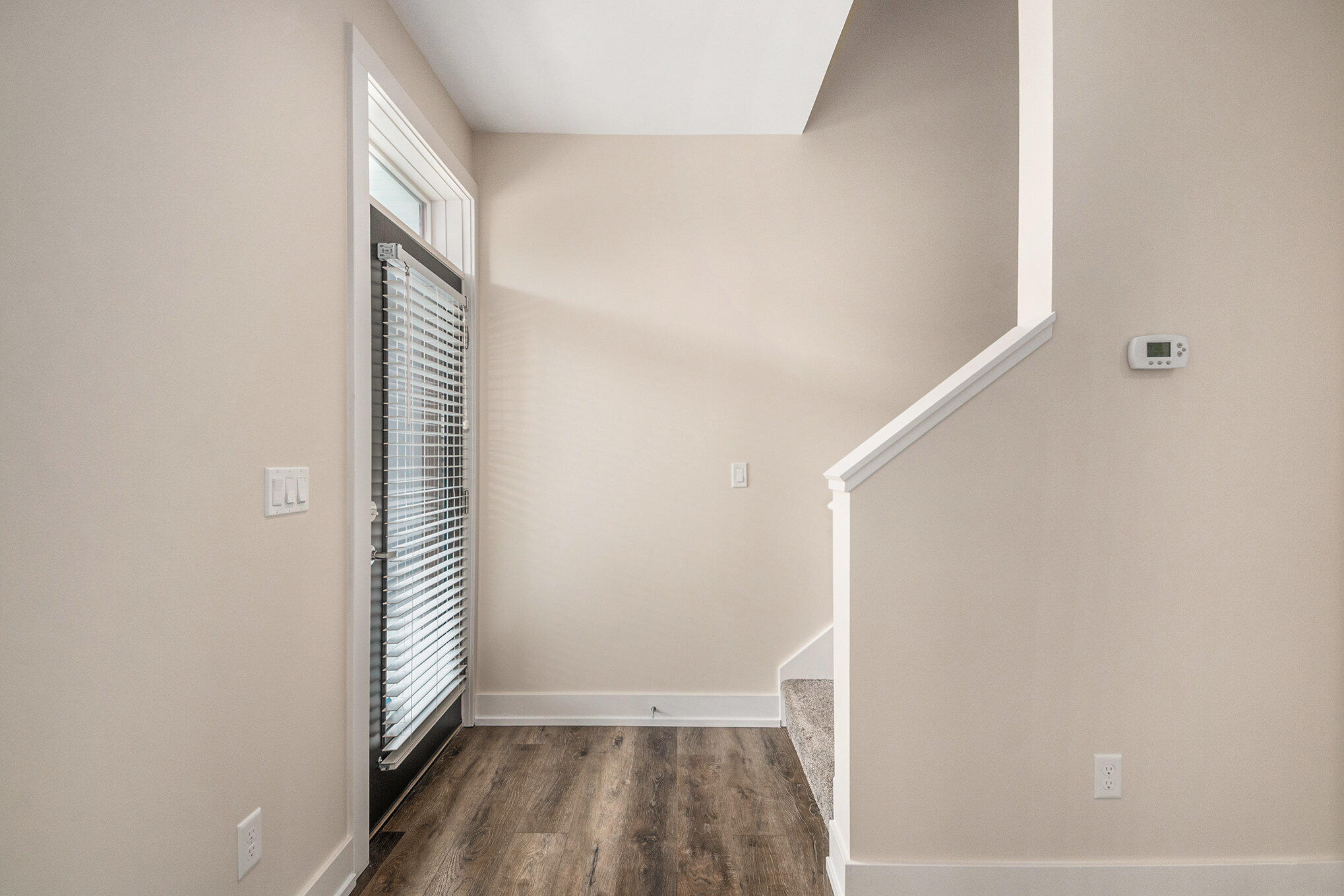 6028 Port View Drive SE