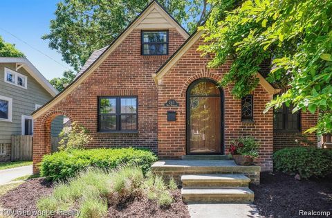 263 W Woodland Street N Ferndale City MI 48220