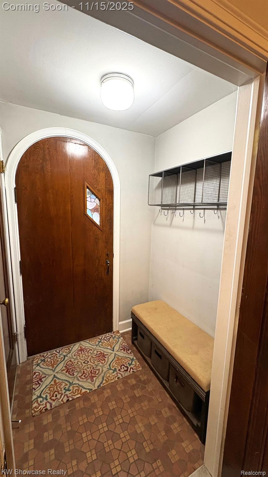 263 W Woodland Street N