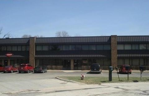 3757 Commerce Court Wayne City MI 48184