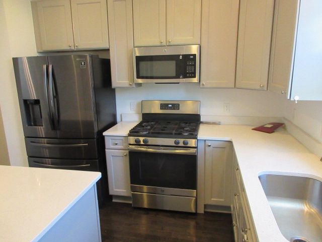 3147 CHAMBERS W