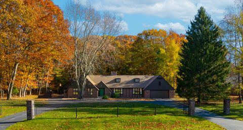 4000 Braeburn Drive Norton Shores City MI 49441