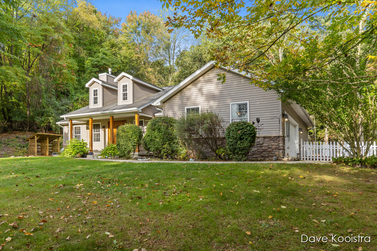 6375 Duxbury Drive SE