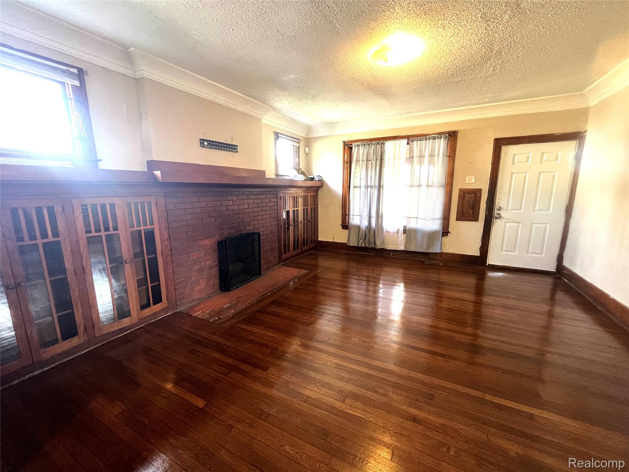 Highland Park City, Michigan 48203, United States, 5 Bedrooms Bedrooms, ,1 BathroomBathrooms,Residential,Active,202488