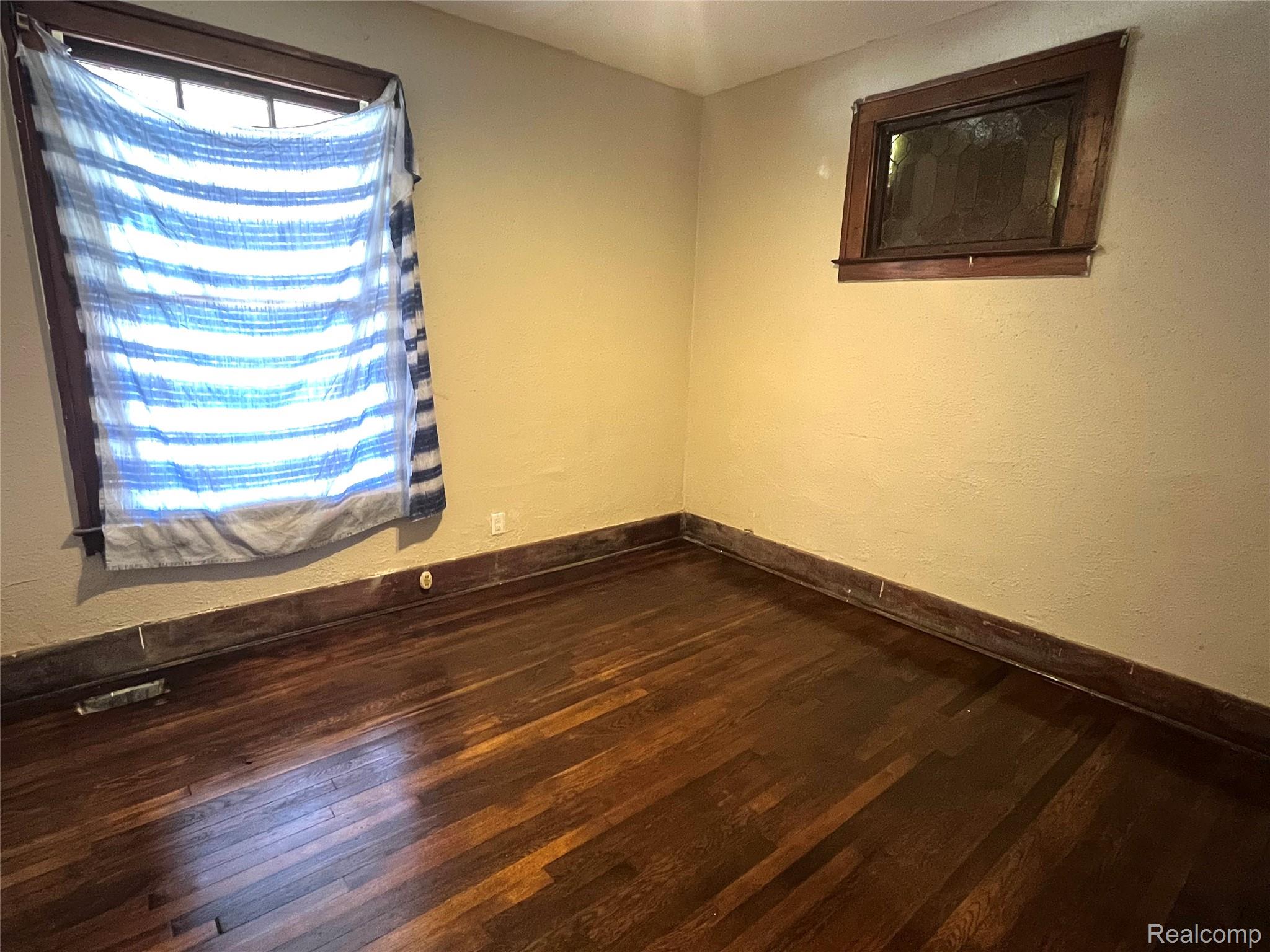 Highland Park City, Michigan 48203, United States, 5 Bedrooms Bedrooms, ,1 BathroomBathrooms,Residential,Active,202488