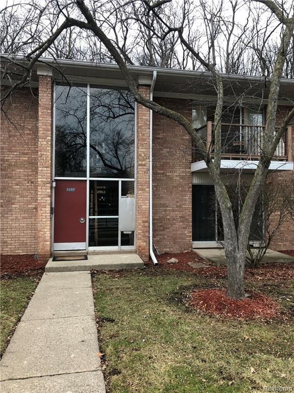 1249 ISLAND Drive 104