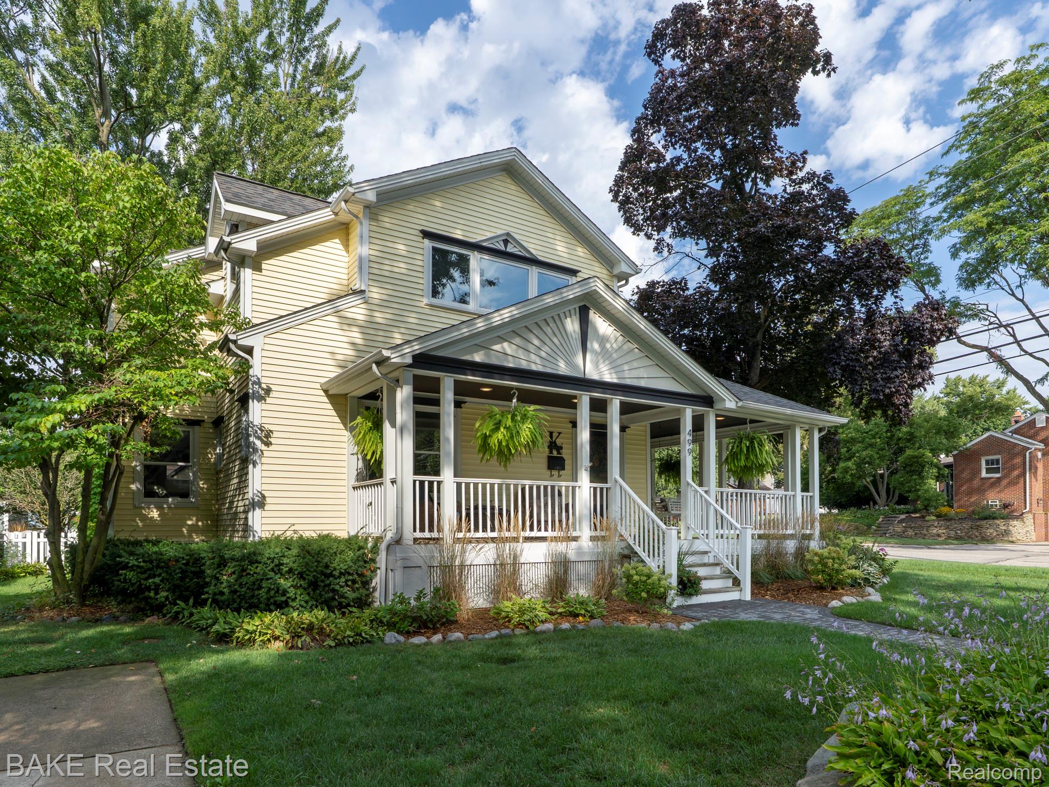 499 N Evergreen Street