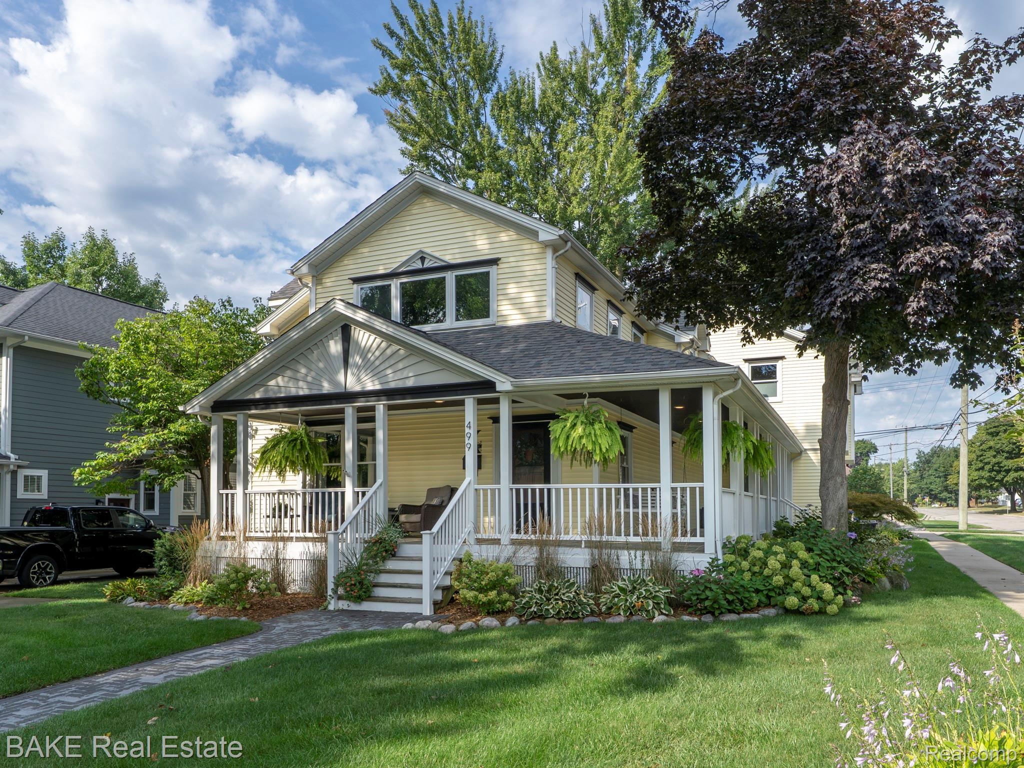 499 N Evergreen Street