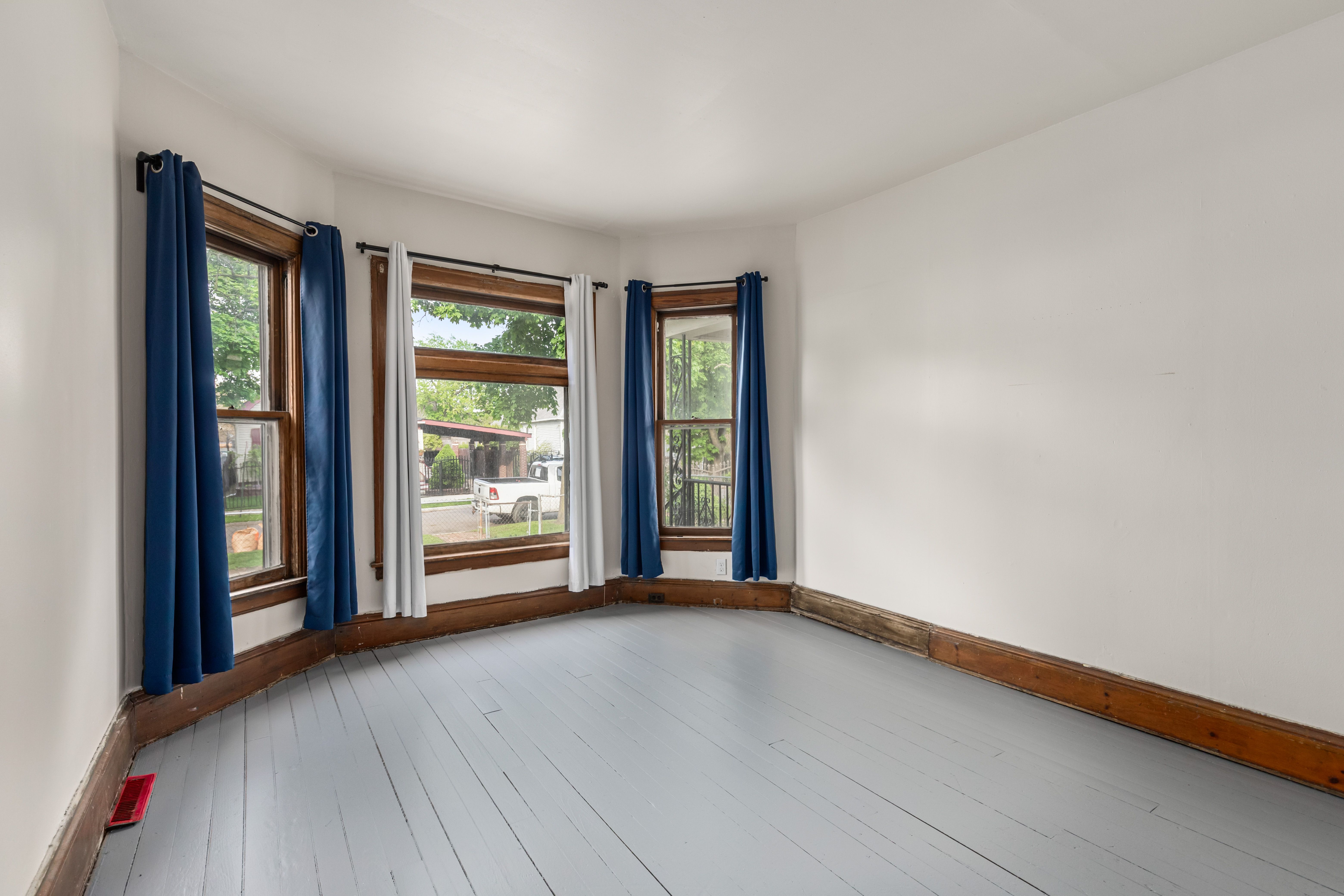 Detroit City, Michigan 48216, United States, 2 Bedrooms Bedrooms, ,1 BathroomBathrooms,Residential,Active,126703