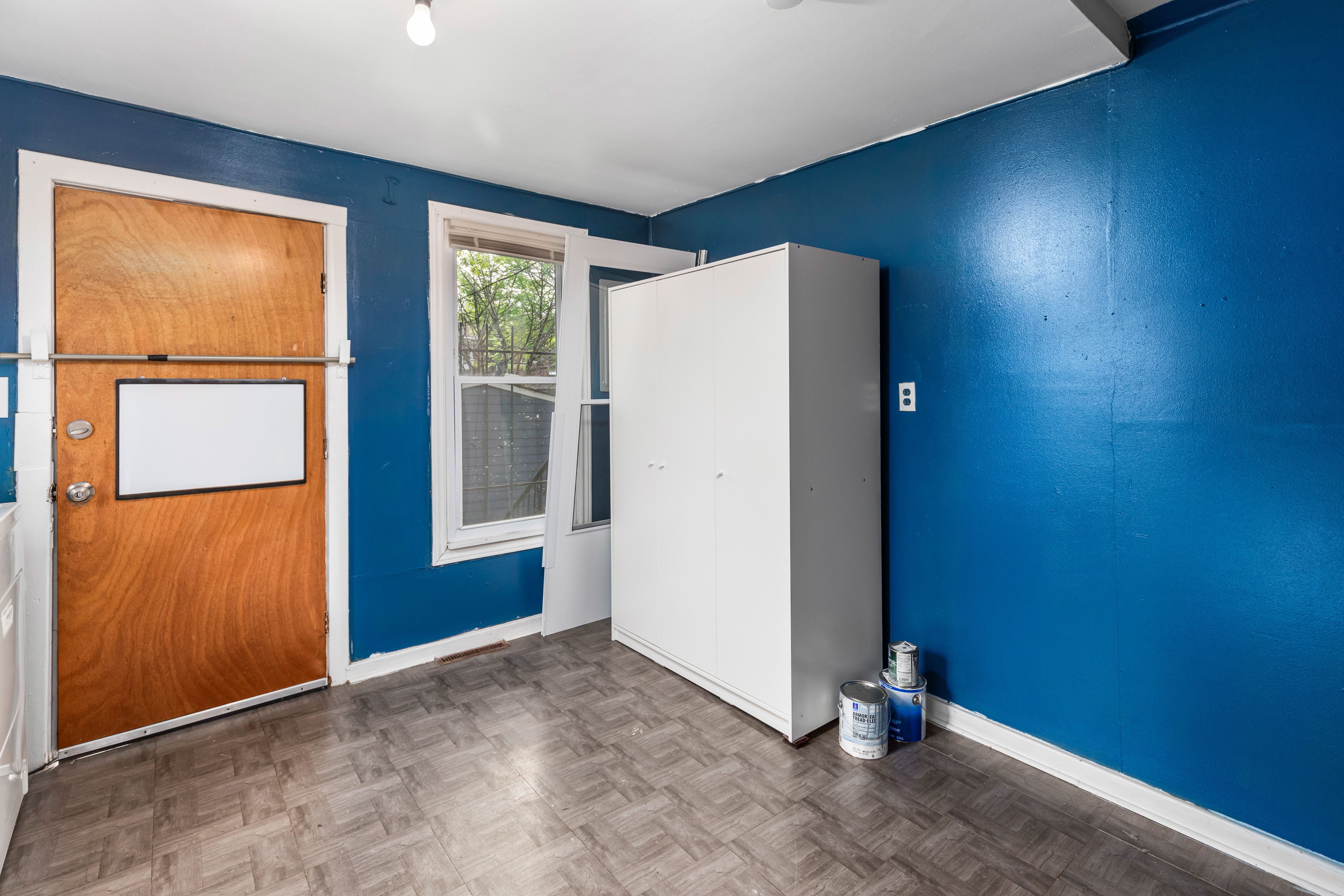 Detroit City, Michigan 48216, United States, 2 Bedrooms Bedrooms, ,1 BathroomBathrooms,Residential,Active,126703