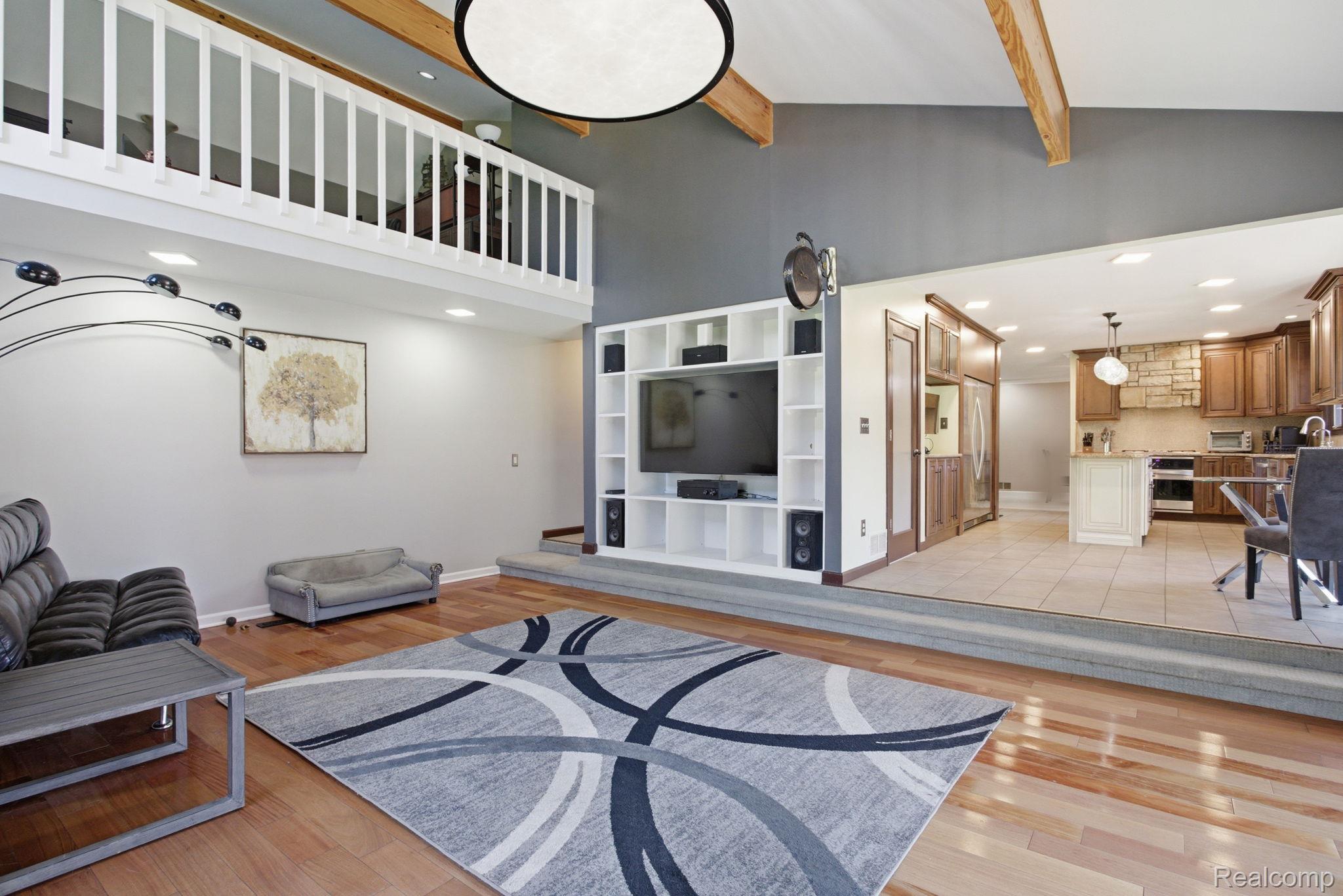 2411 Wixom Trail