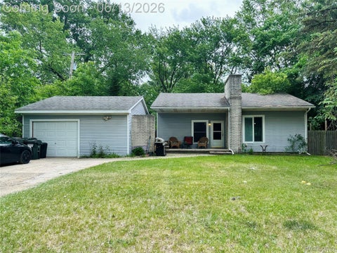 Photo of 3505 Bendelow Road, Rochester Hills City, MI 48307 (MLS # 20261042626)