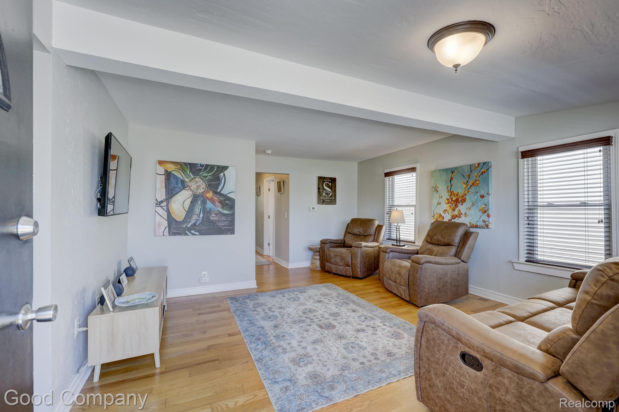 45 W Morehouse Avenue