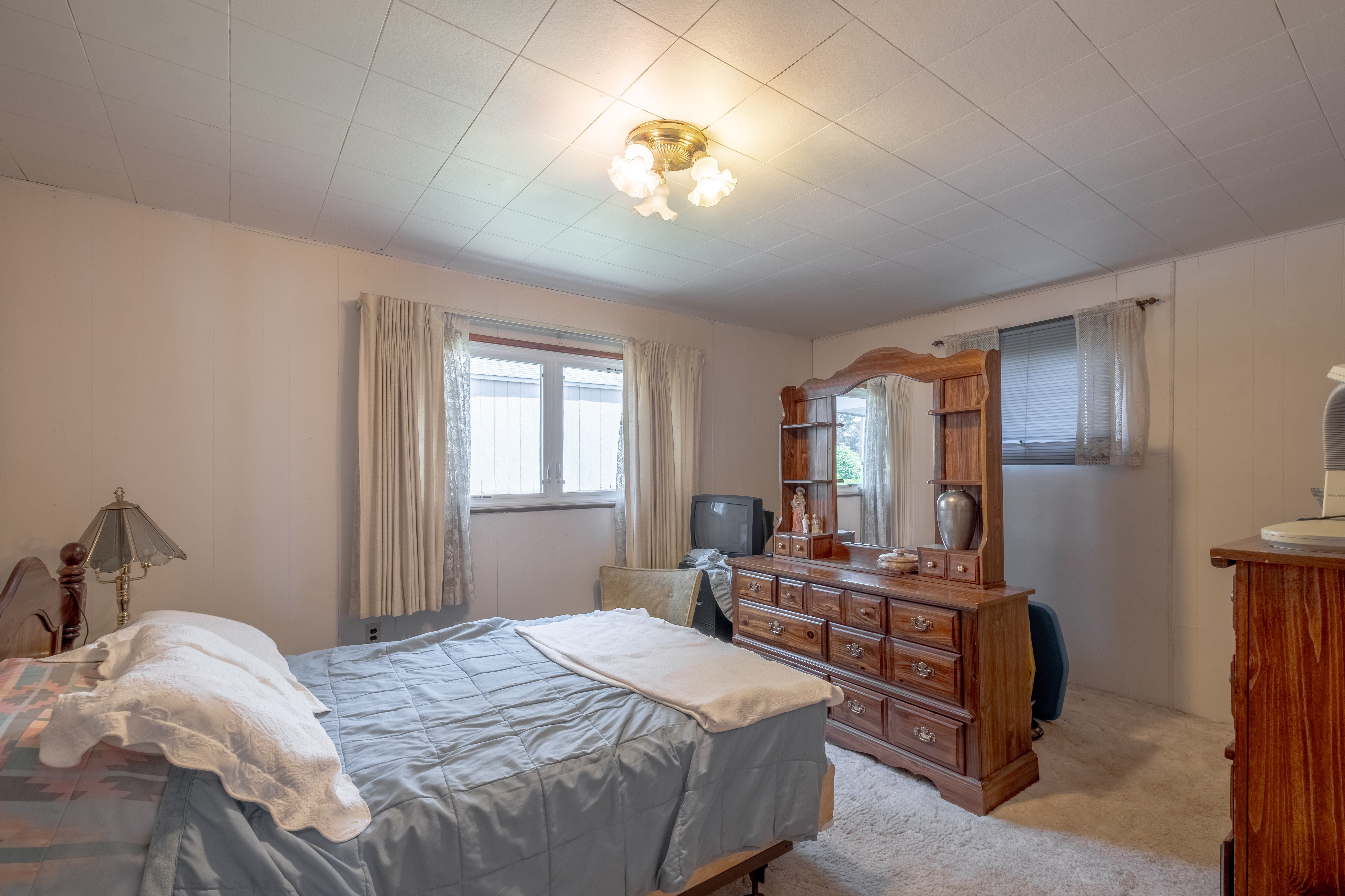 Fenton Charter Township Genesee, Michigan 48451, United States, 2 Bedrooms Bedrooms, ,1 BathroomBathrooms,Residential,Active,126047