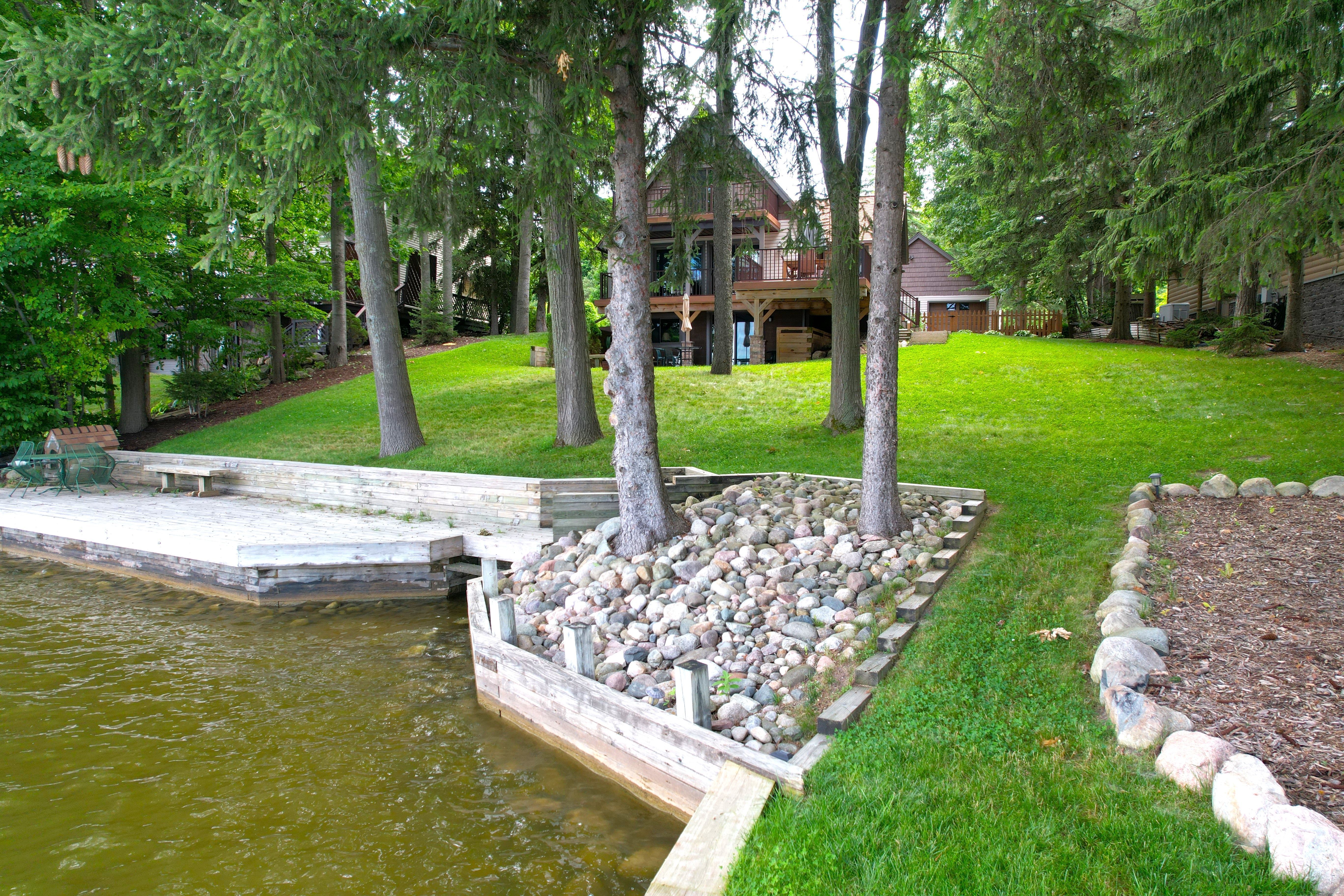 3032 WOODLAND Drive