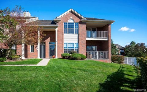 1845 FLAGSTONE Circle Rochester City MI 48307