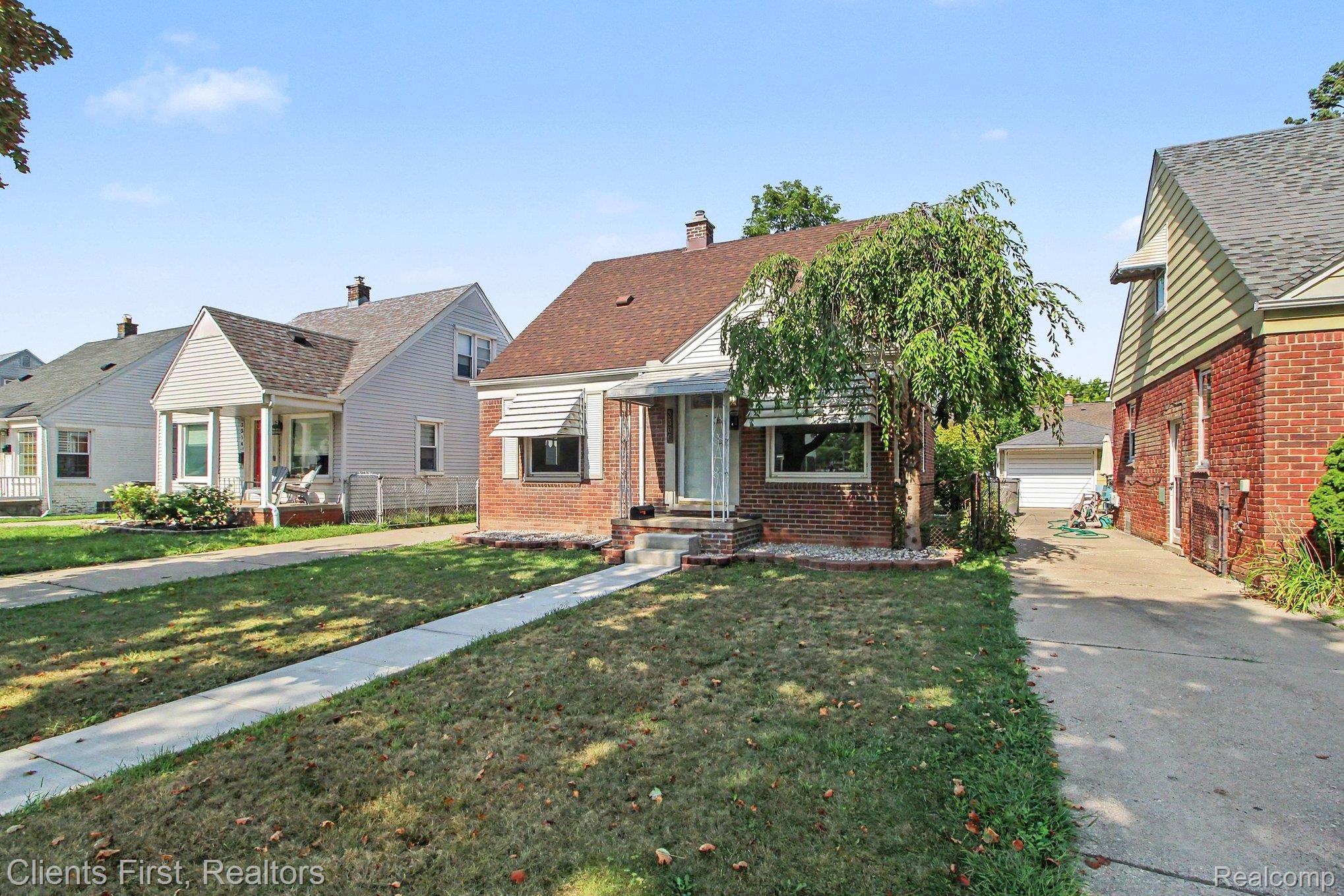 3306 Raymond Avenue