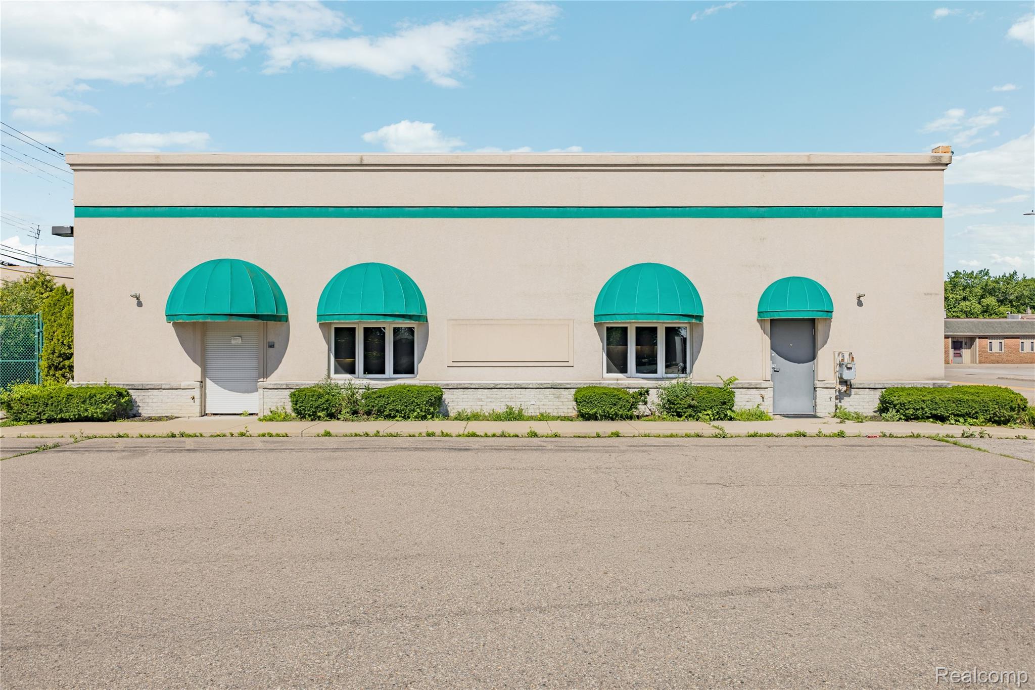 14211 W 11 Mile - OnDemand Pix Photography (42).jpg