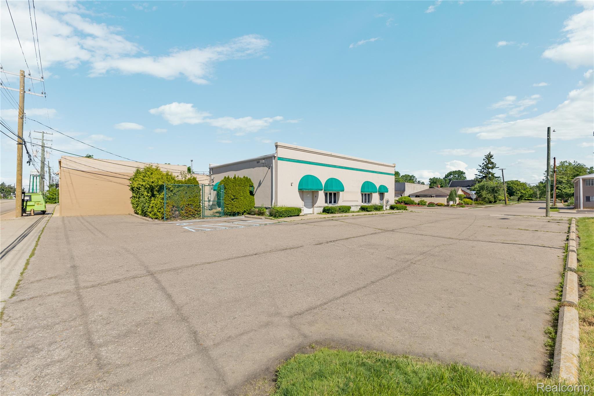 14211 W 11 MILE Road