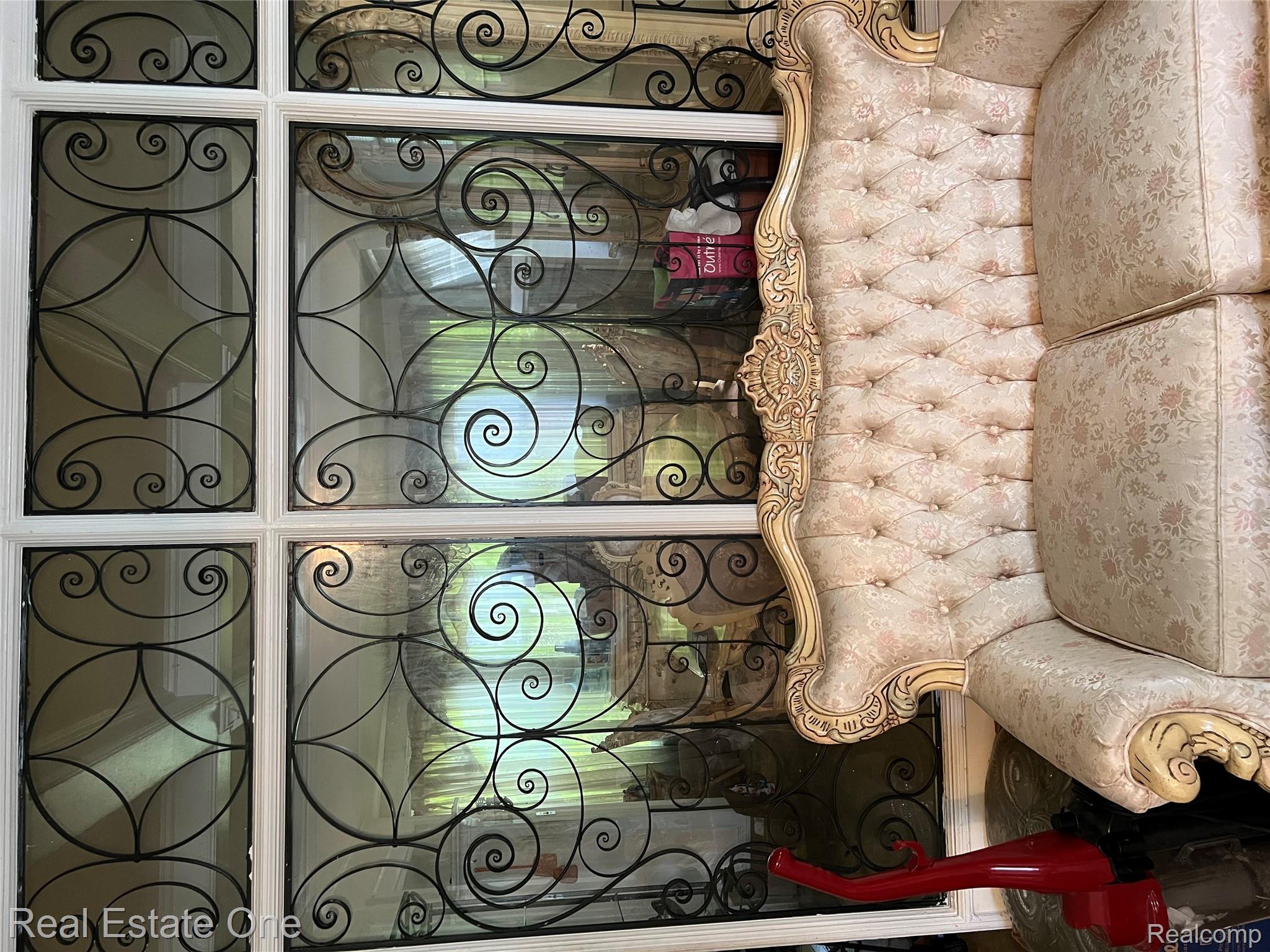 686 ATKINSON ST. ATKINSON S