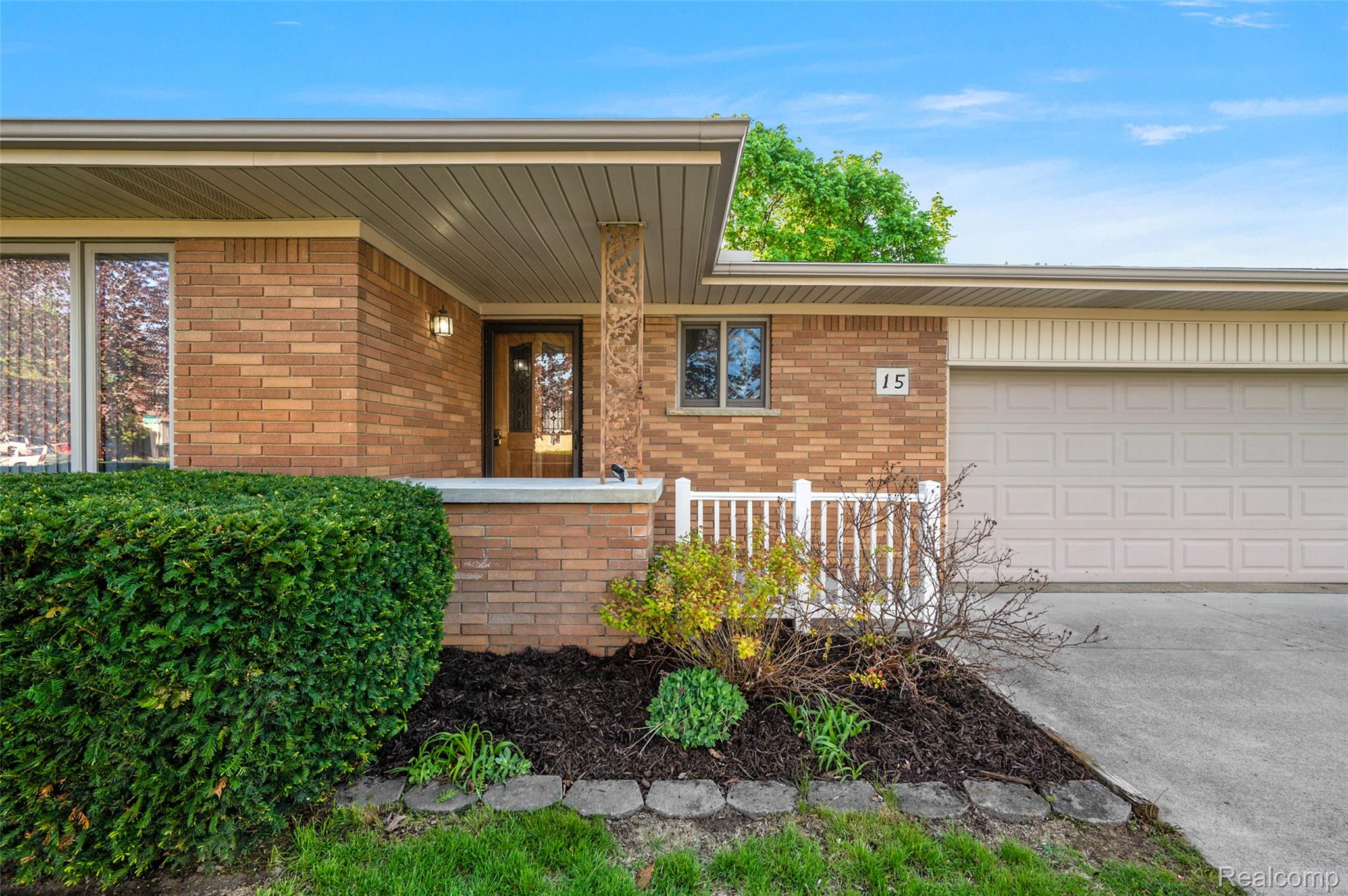 15 Pleasant Lake Drive