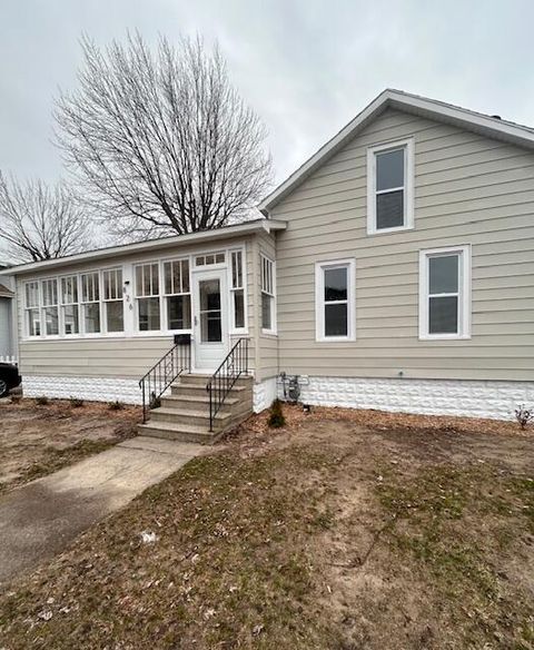 826 Elliott Avenue Grand Haven City MI 49417