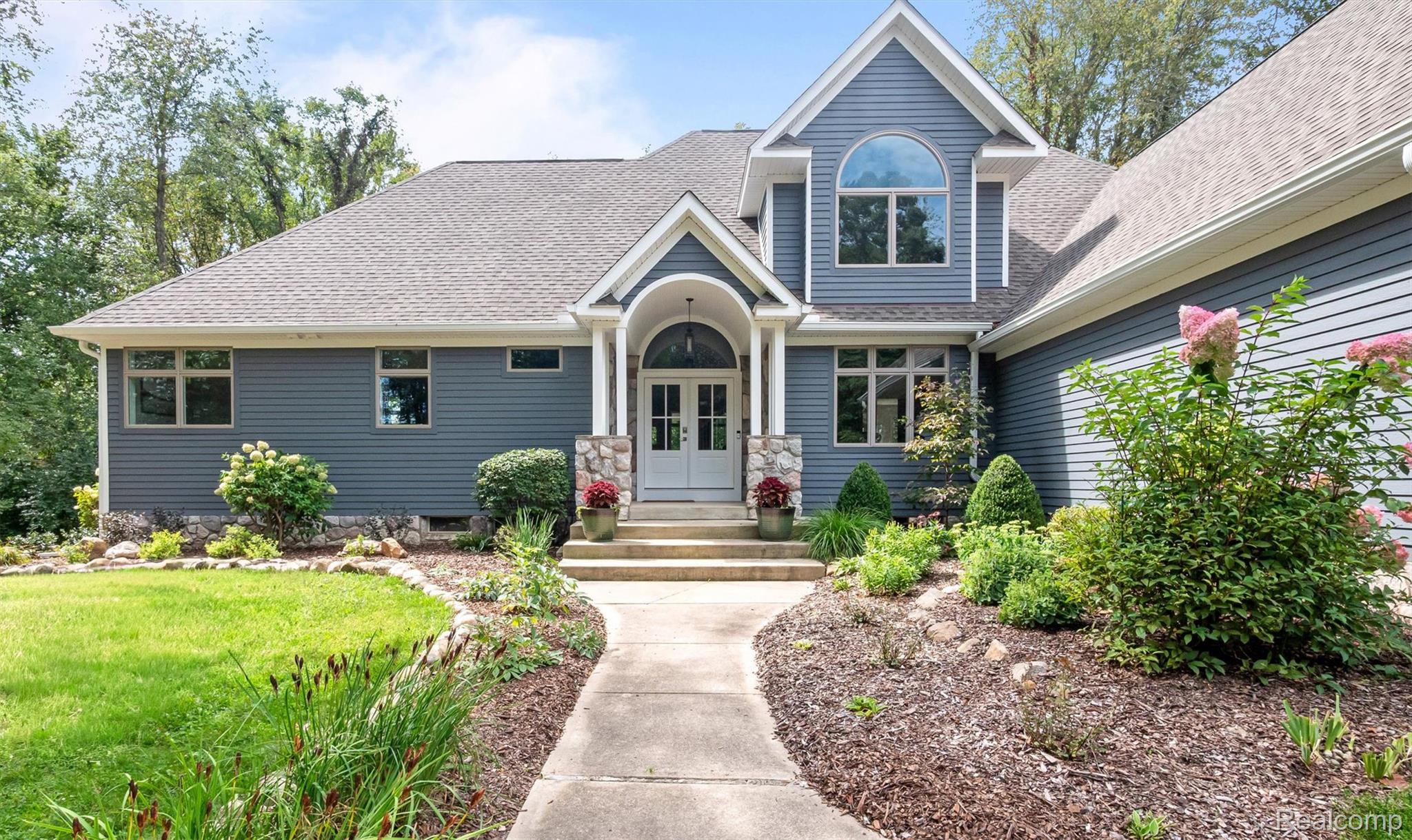 6441 Huron Creek Court