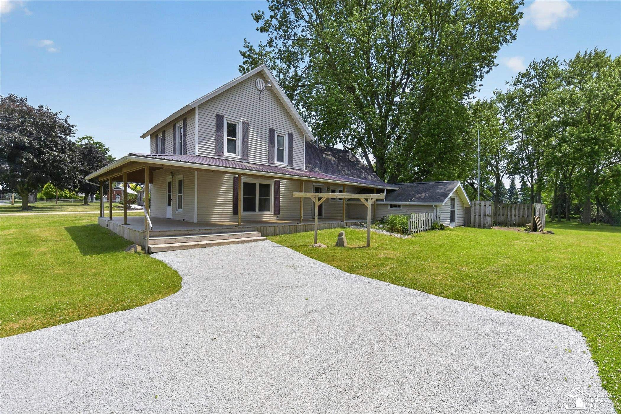 5813 W Temperance Road