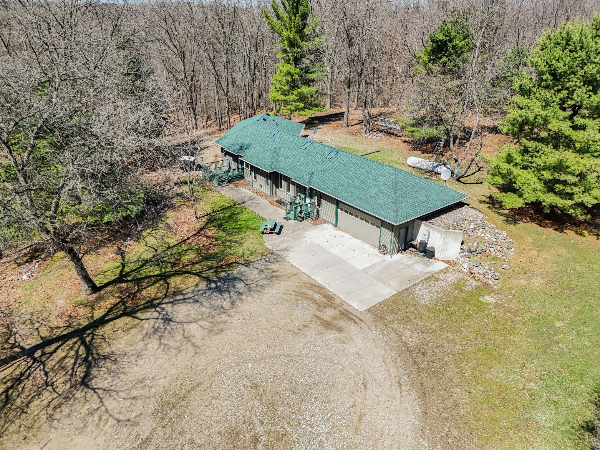 8362 E River Road