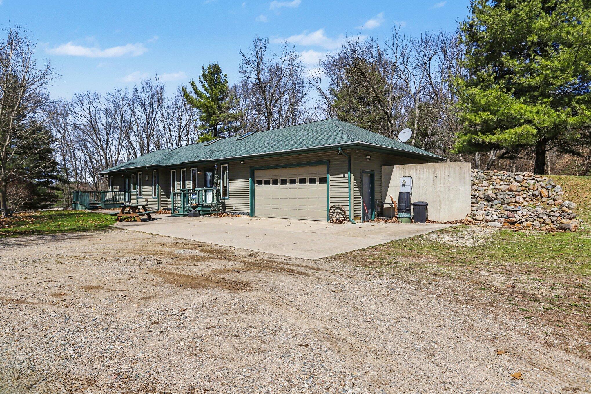 8362 E River Road