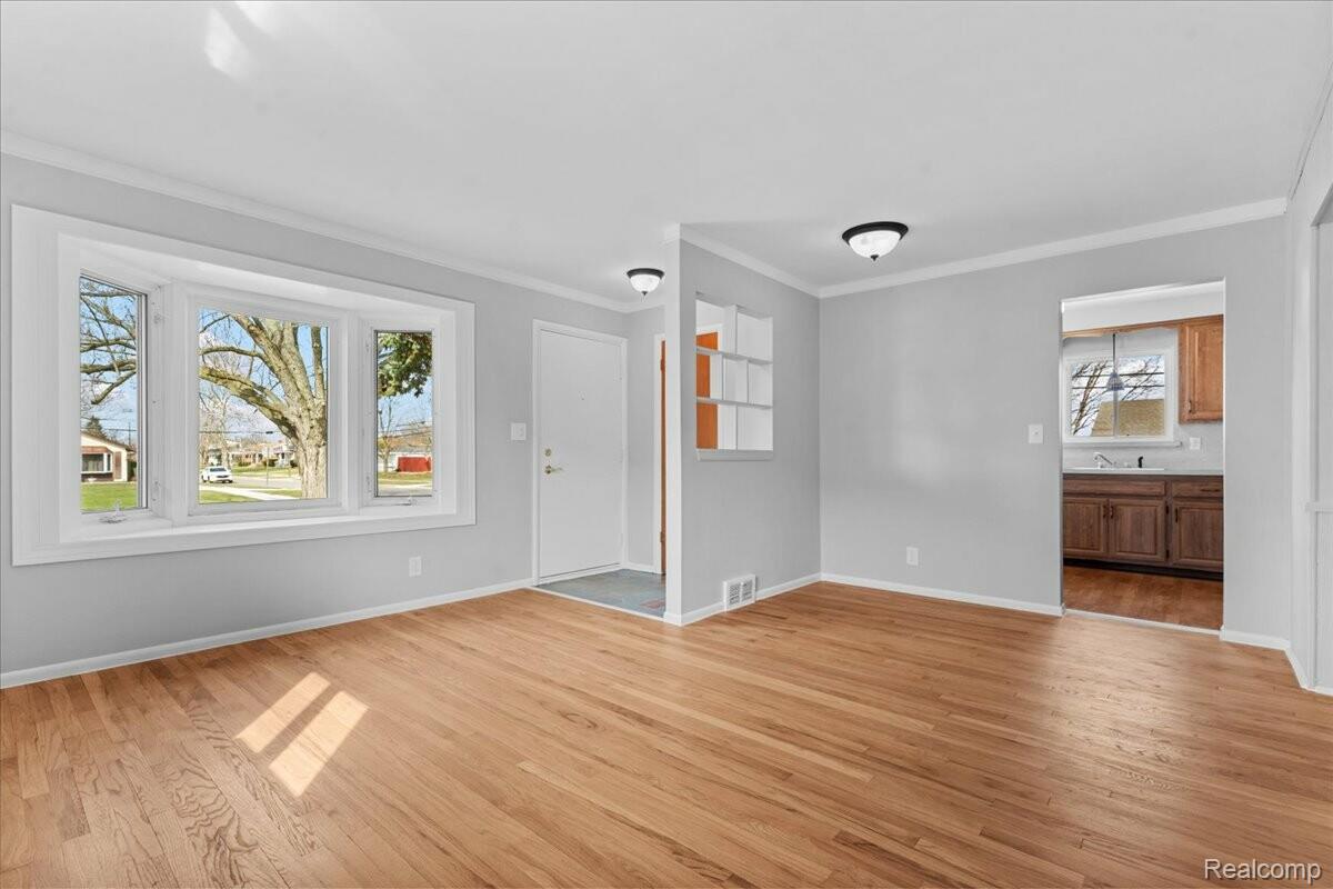7807 Monroe Boulevard