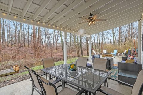 Tiny photo for 723 Arbor Court, South Haven City, MI 49090 (MLS # 69026009579)