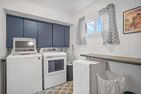 Tiny photo for 723 Arbor Court, South Haven City, MI 49090 (MLS # 69026009579)