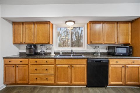 Tiny photo for 723 Arbor Court, South Haven City, MI 49090 (MLS # 69026009579)