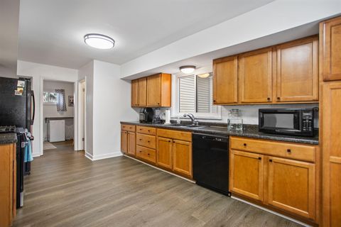 Tiny photo for 723 Arbor Court, South Haven City, MI 49090 (MLS # 69026009579)