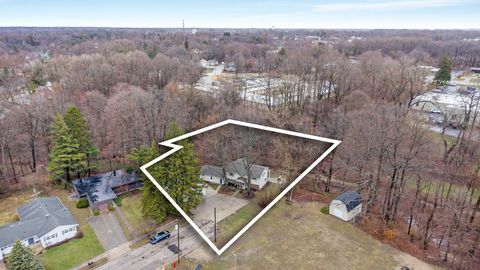 Tiny photo for 723 Arbor Court, South Haven City, MI 49090 (MLS # 69026009579)