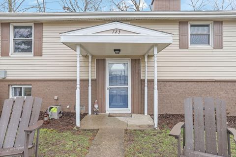 Tiny photo for 723 Arbor Court, South Haven City, MI 49090 (MLS # 69026009579)
