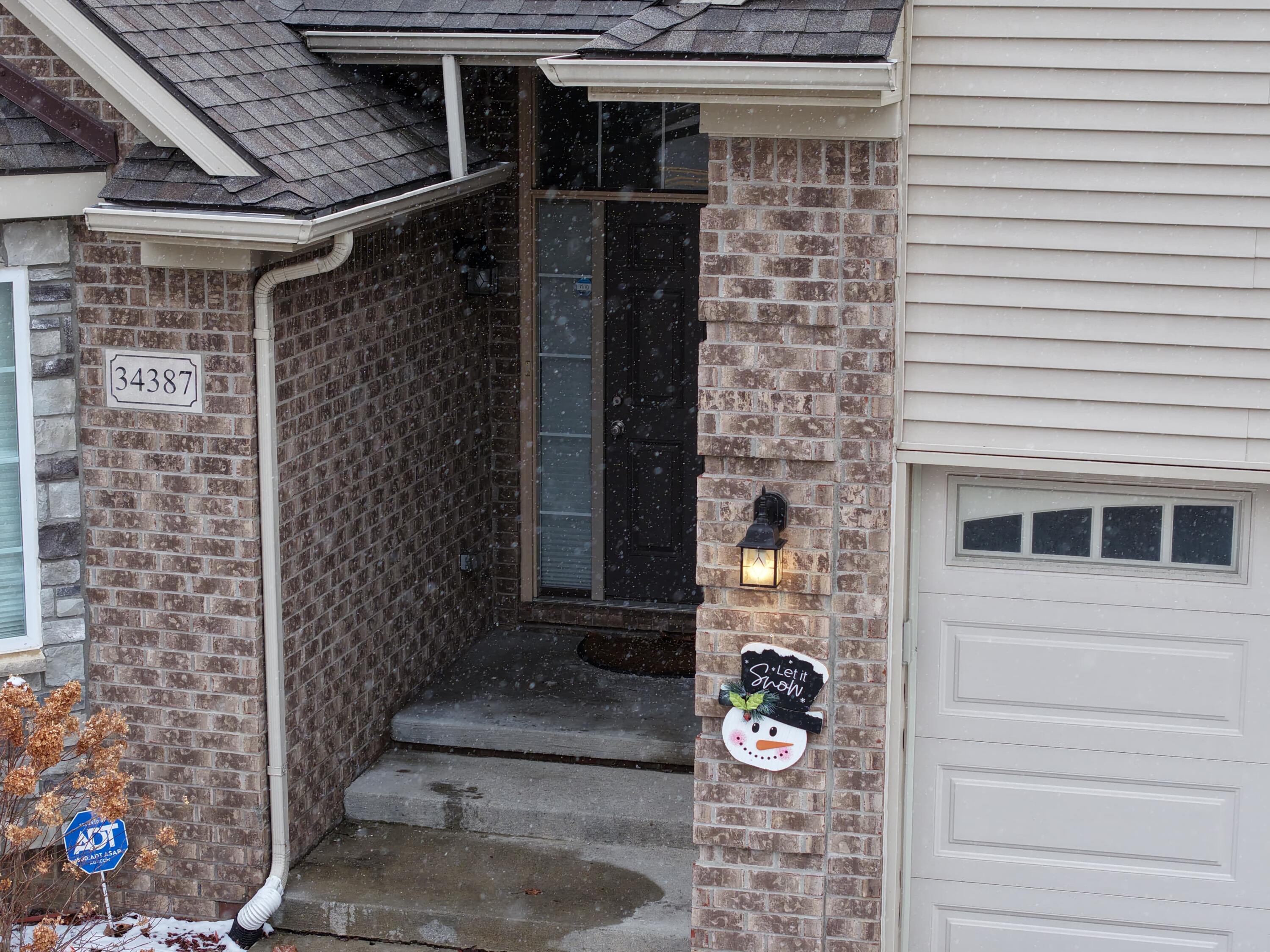 34387 Ann Arbor Trail