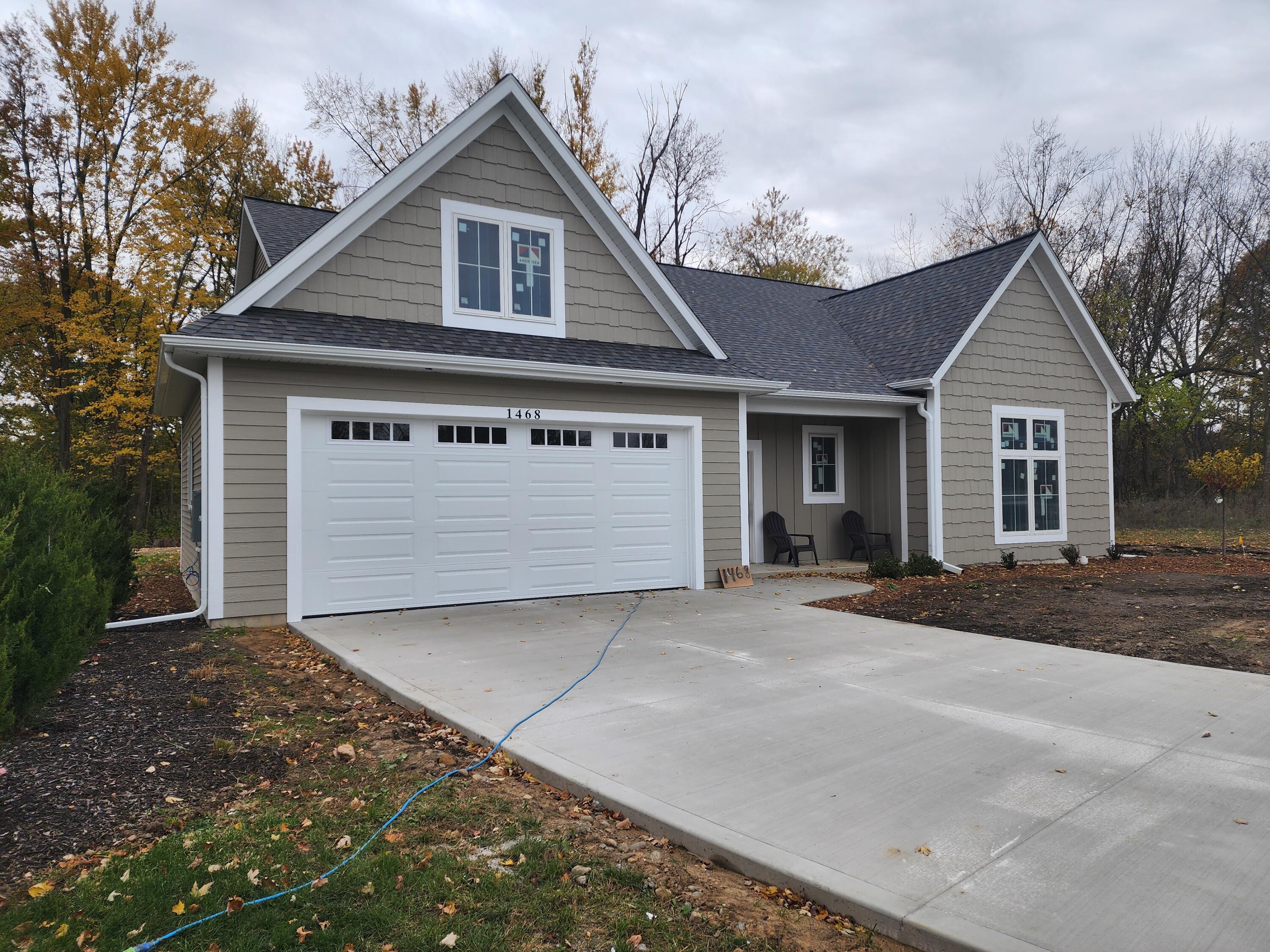 1468 Maplewood Drive 9