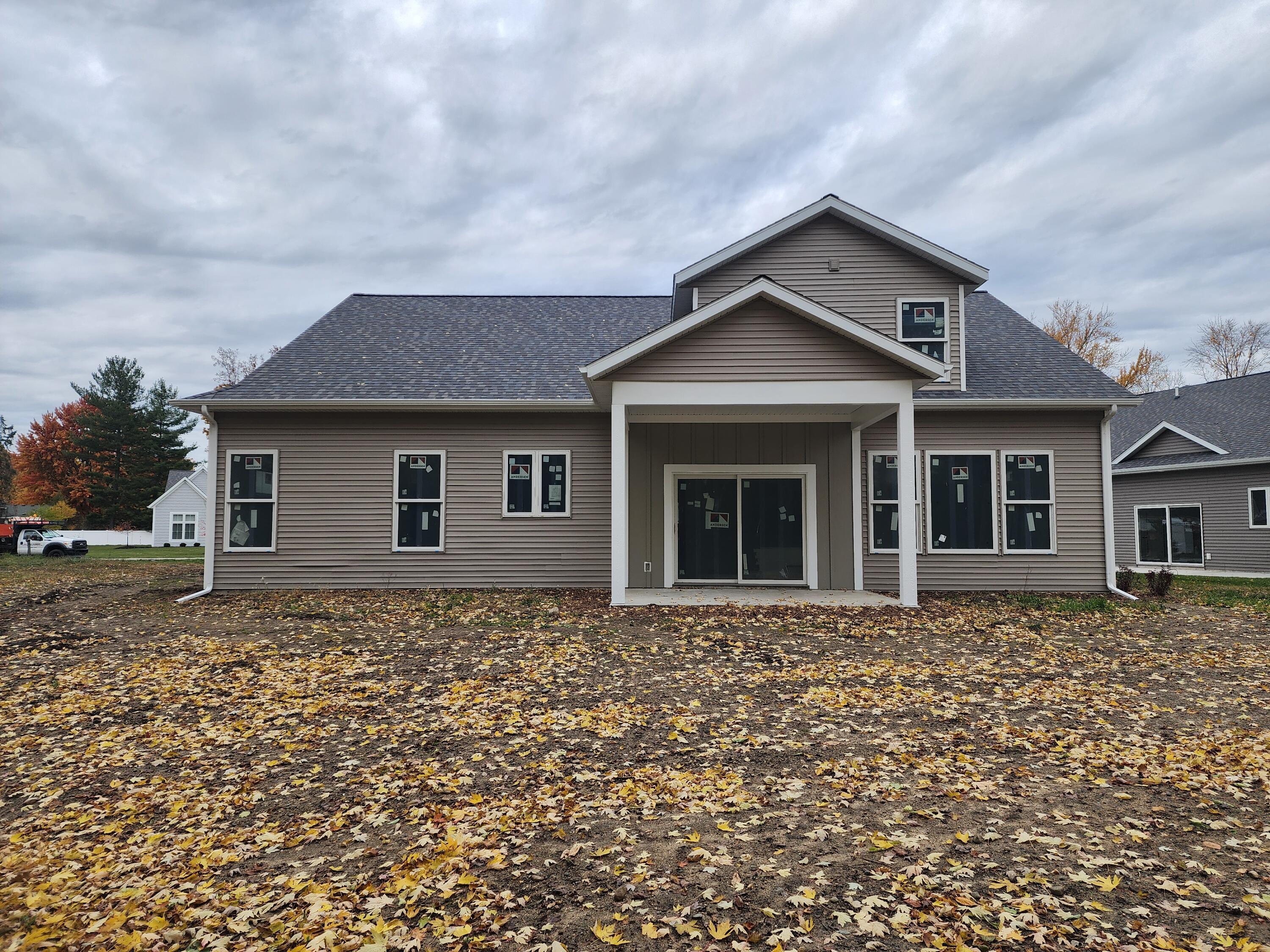 1468 Maplewood Drive 9