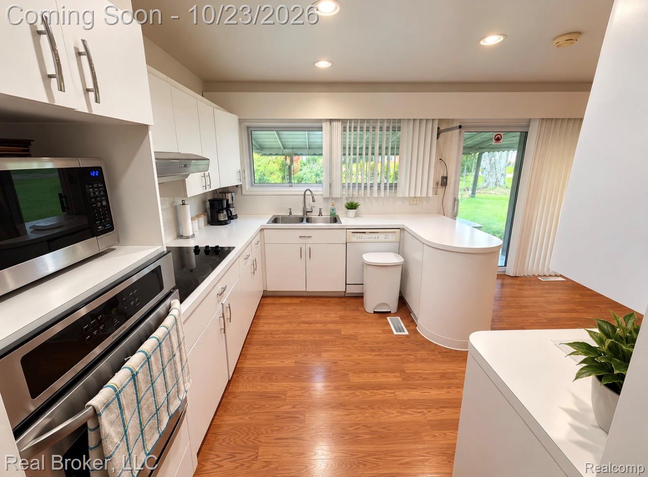 6775 Cedarbrook Drive