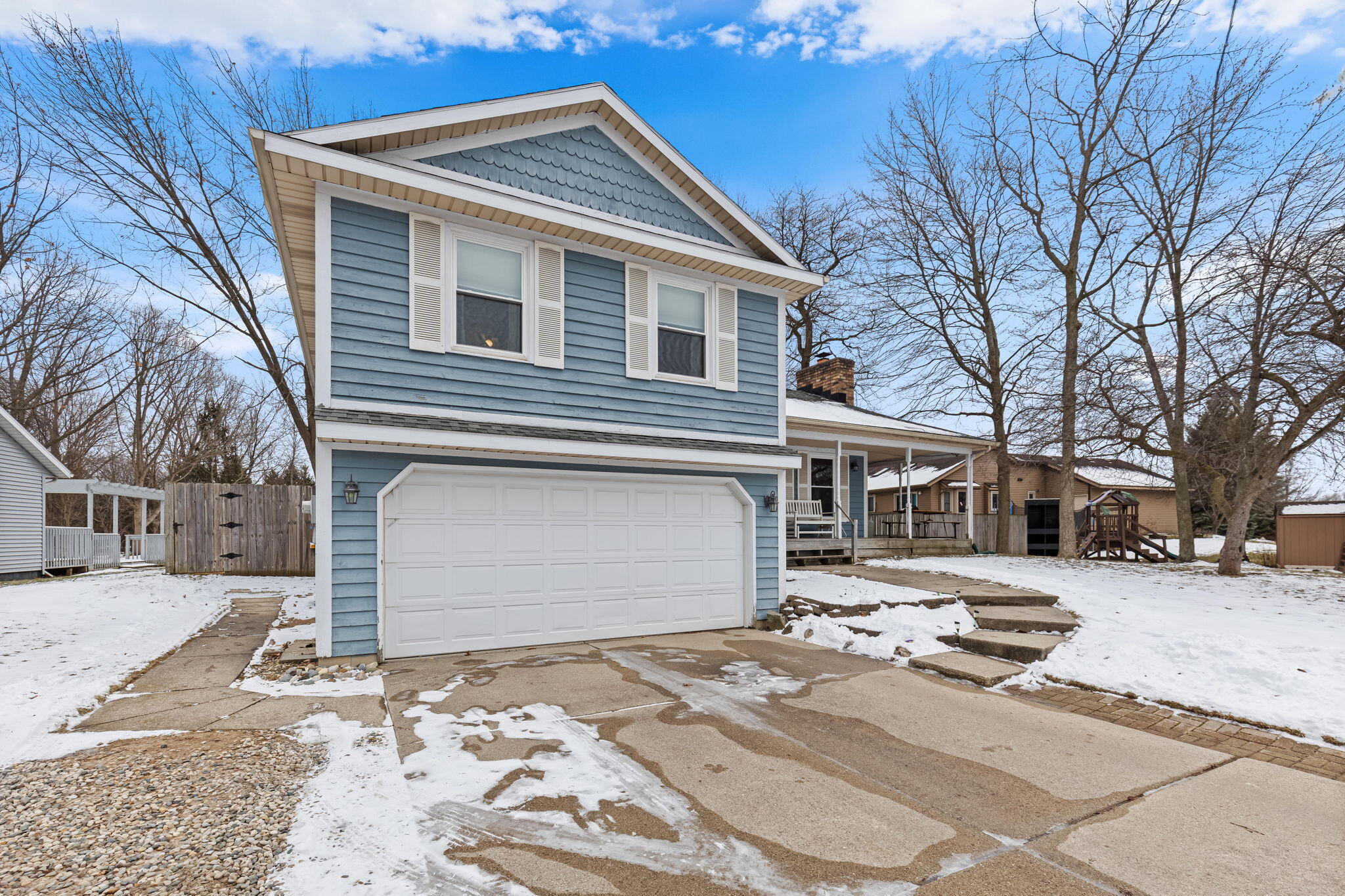 6560 Crownpointe Drive SW