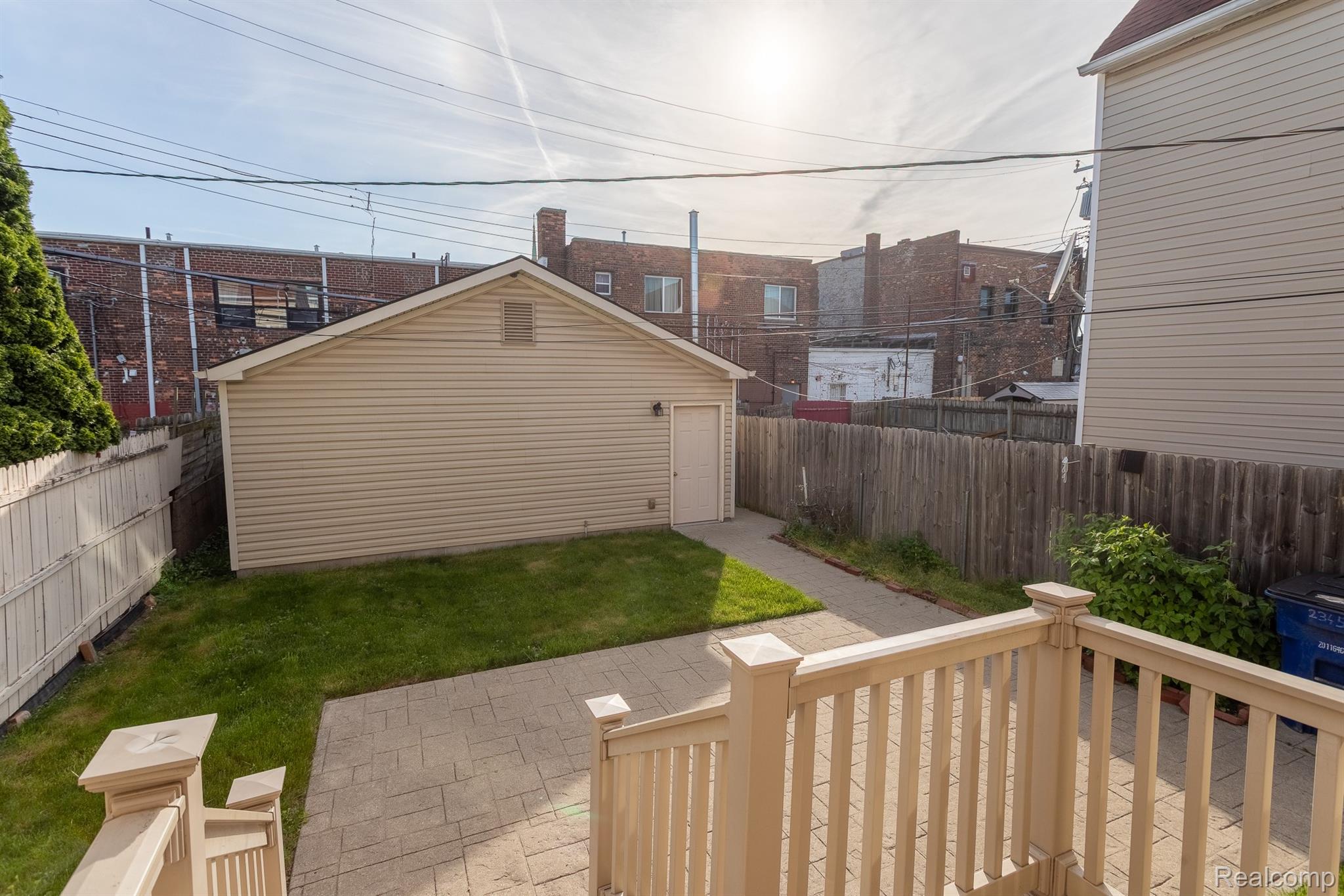 HamtramcK City, Michigan 48212, United States, 3 Bedrooms Bedrooms, ,2 BathroomsBathrooms,Residential,Pending,140737