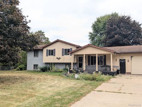 1408 Bowers Road Lapeer City MI 48446